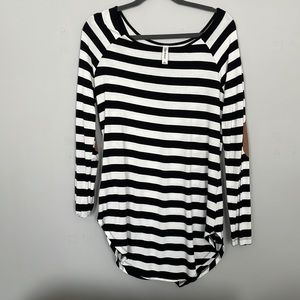 Striped long sleeve - L